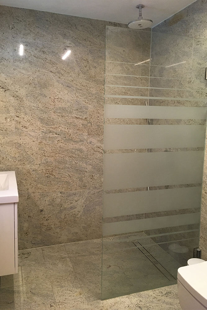 Steinmetz Rau Referenzen - Badezimmer 1